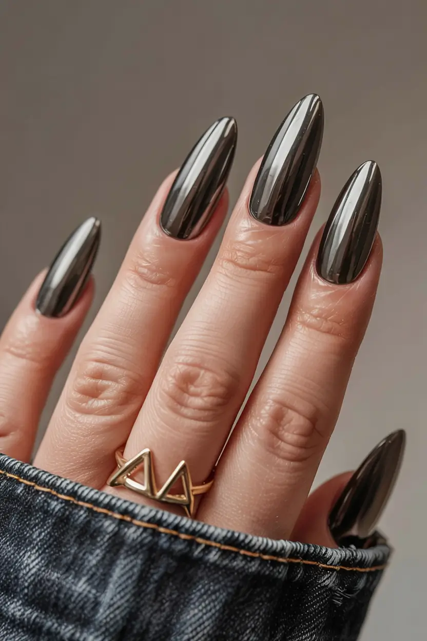 nail colors 2026 Liquid Graphite Mirror