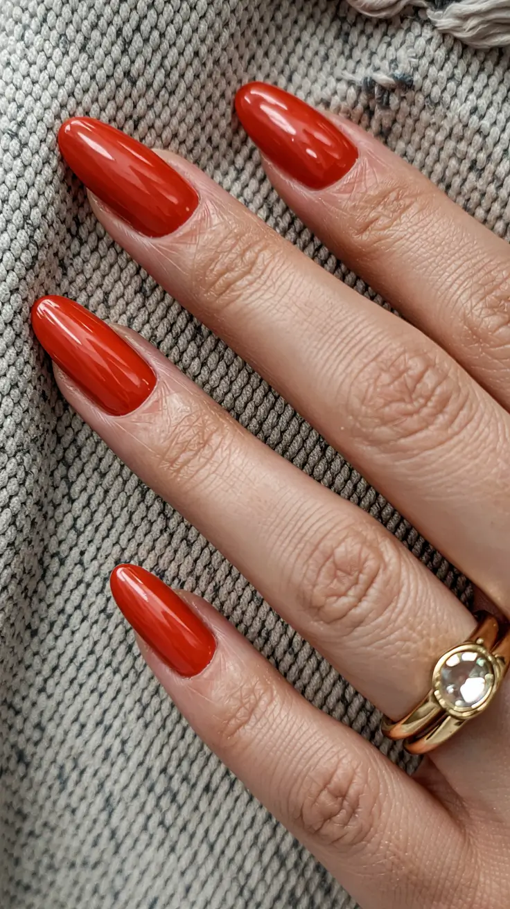 red-nails-2026-Terracotta-Red-The-Warm-Minimalist