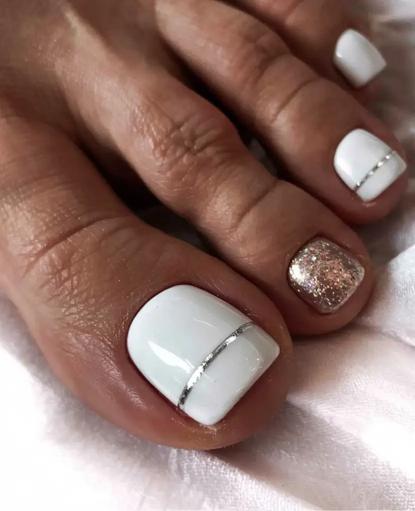 toe nails 2026 Crisp White With a Silver Pinstripe