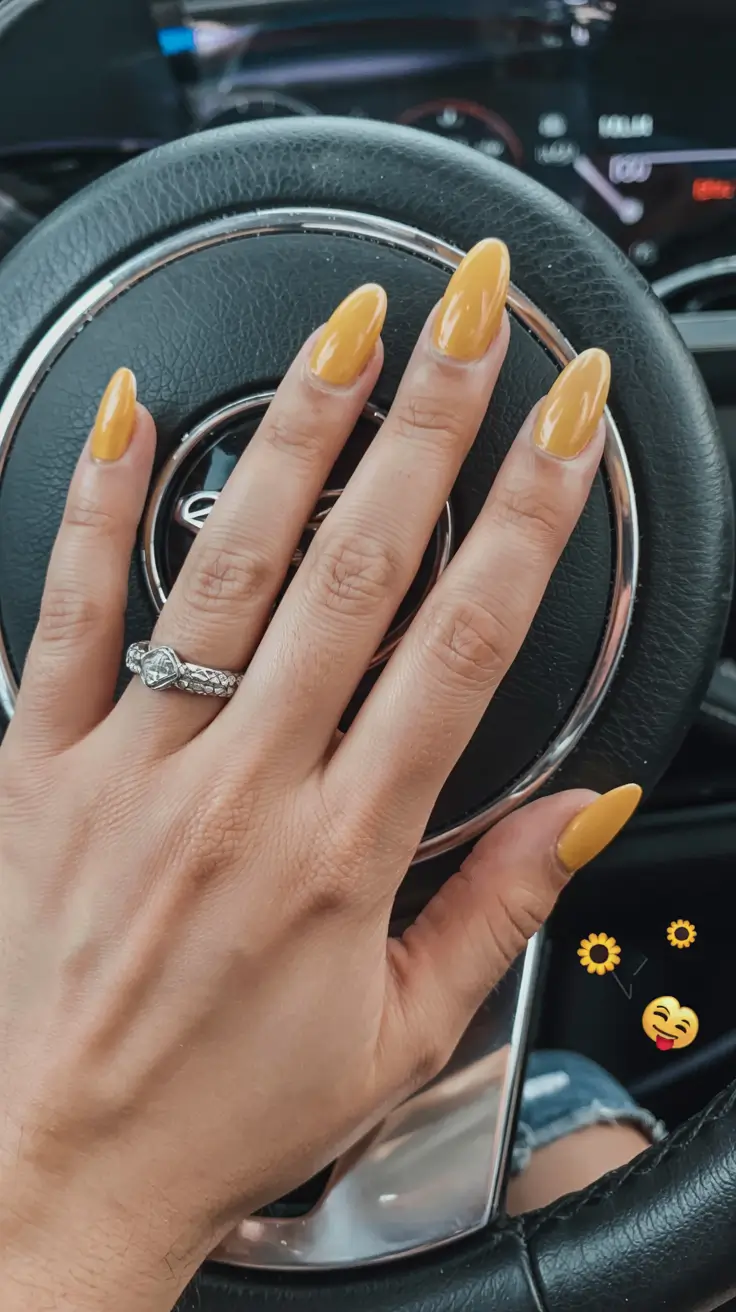 yellow nails 2026 Golden Marigold in Motion