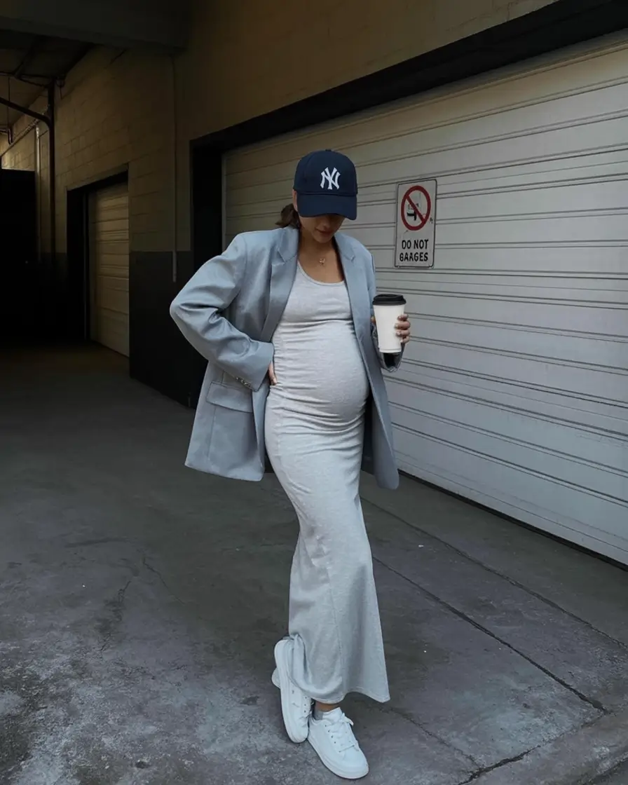 cozy spring outfit for pregnant women 2026+Streetwear-Casual with a Cool-Girl Twist