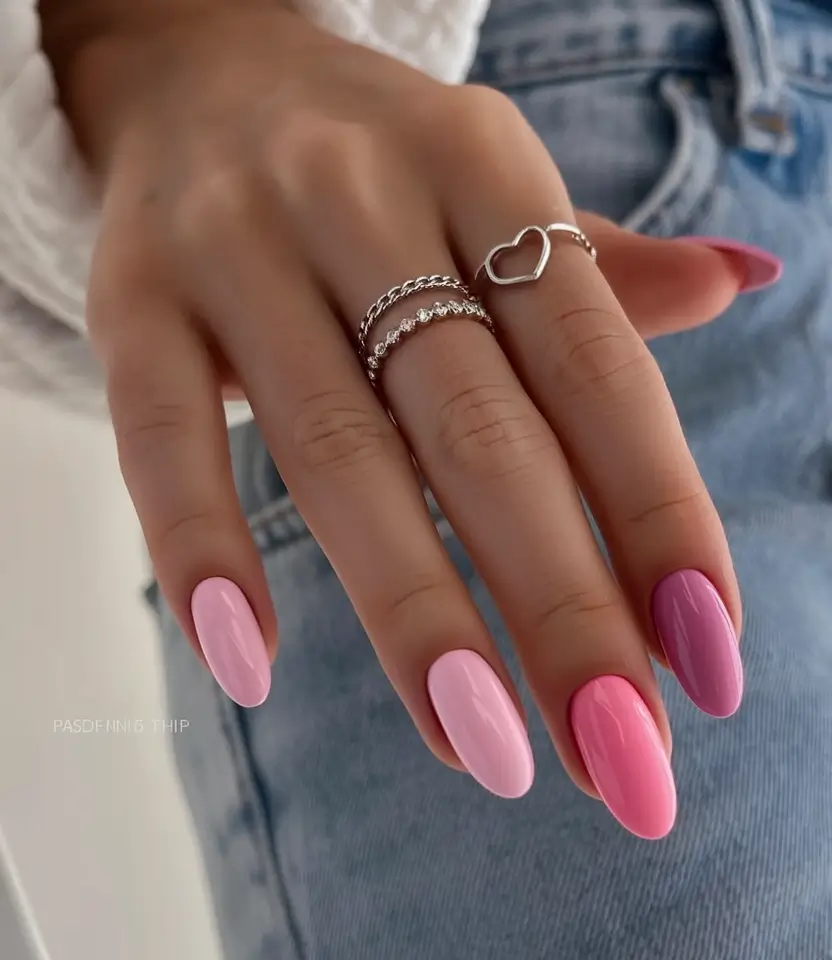 classy spring nails 2026 collection Pink Gradient for the Win