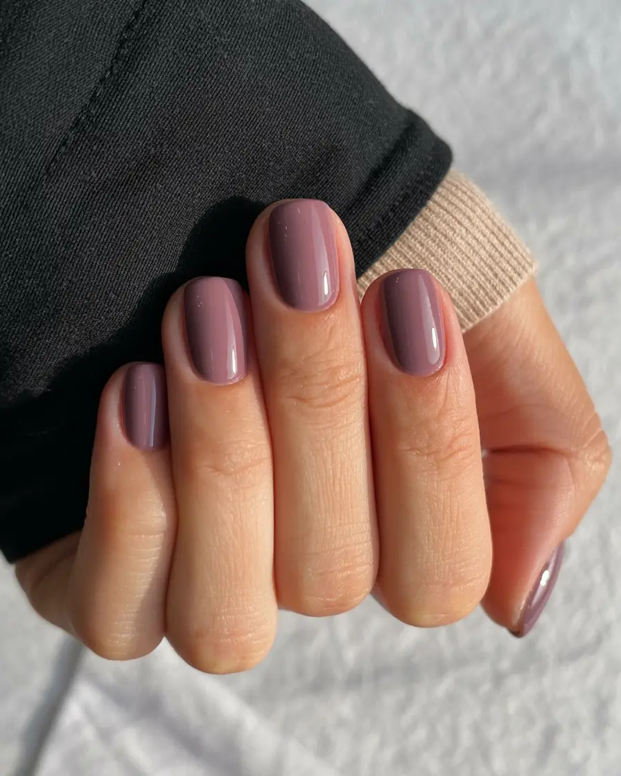 classy spring nails must have 2026 Cocoa Whisper Shortie