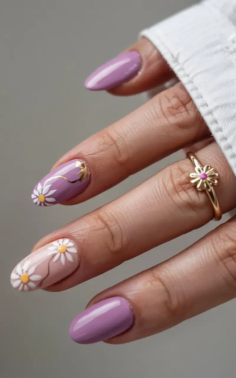 april nails ideas spring 2026 Lavender Daisy Nails with Delicate Gold Details