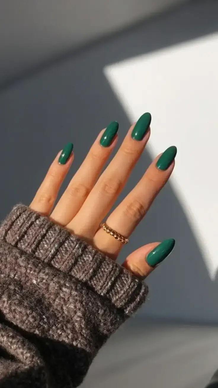 beautiful spring aura nails 2026 Deep Forest Green Almond Nails with Elegant Contrast