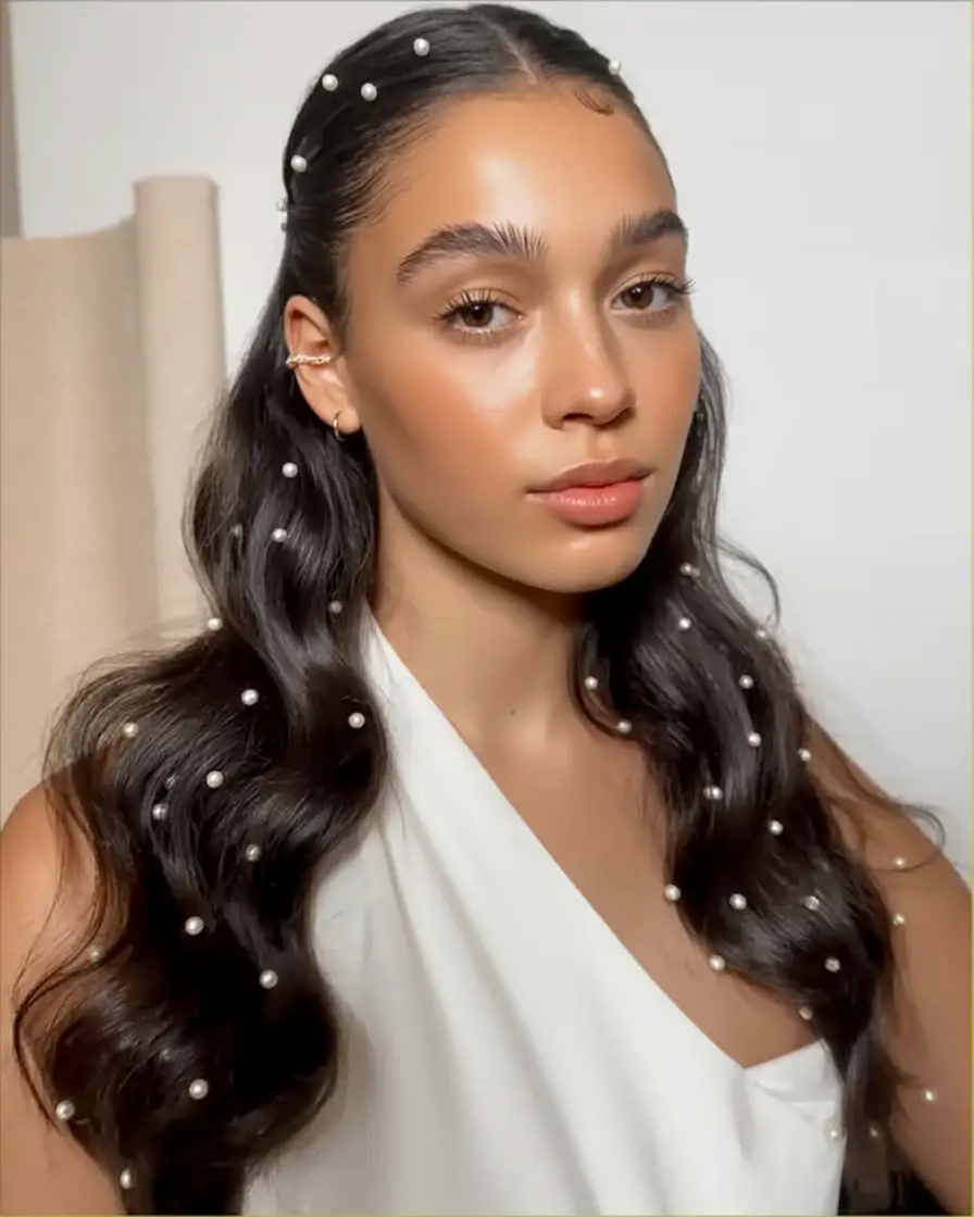 graduation hairstyles ideas 2026 pearl scattered waves sleek crown