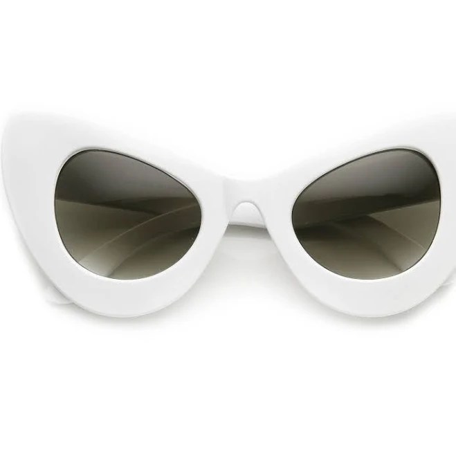 Retro Mod Oversize Cat Eye Sunglasses