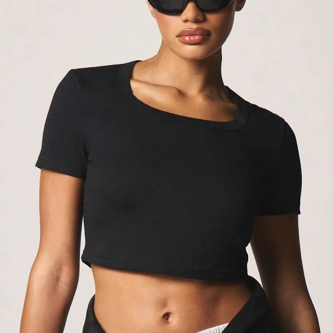 MISSGUIDED Scoop Neck Crop Top With Short Sleeves