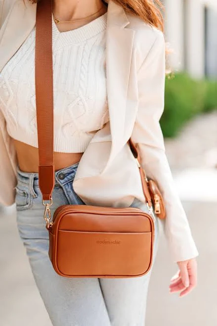 Modern and Chic Boutique The Signature Camera Bag