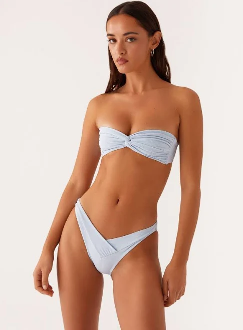 Simple bandeau bikini top