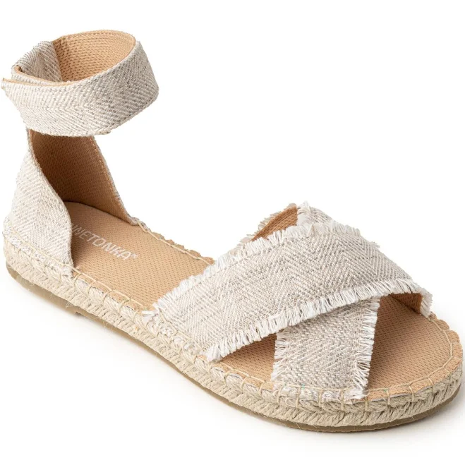 Minnetonka Women's Pemma