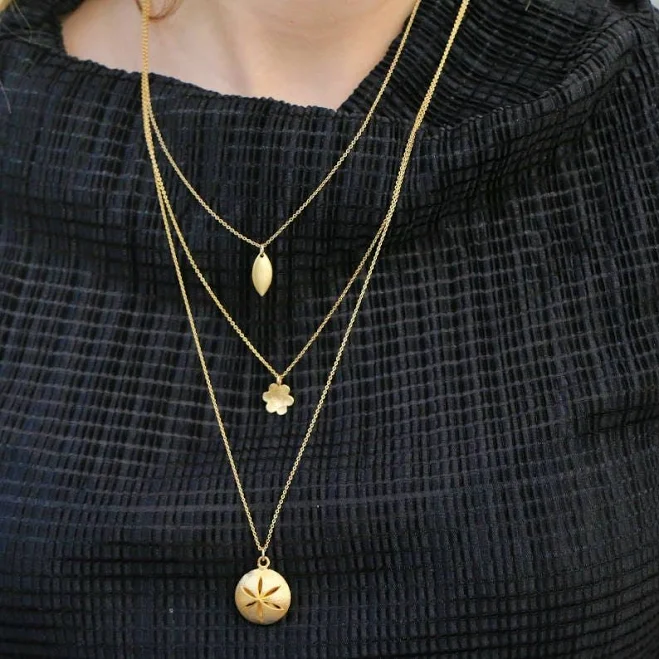 Delicate Layered Gold Necklace Set