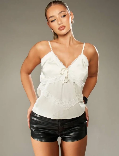 MISSGUIDED Silky Satin Lace Trim Cami Top With Adjustable Straps