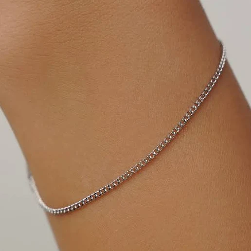 Delicate silver chain bracelet