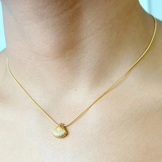 accessory 18K Gold Plated Sea Shell Dainty Necklace Etsy - Seller $19.99