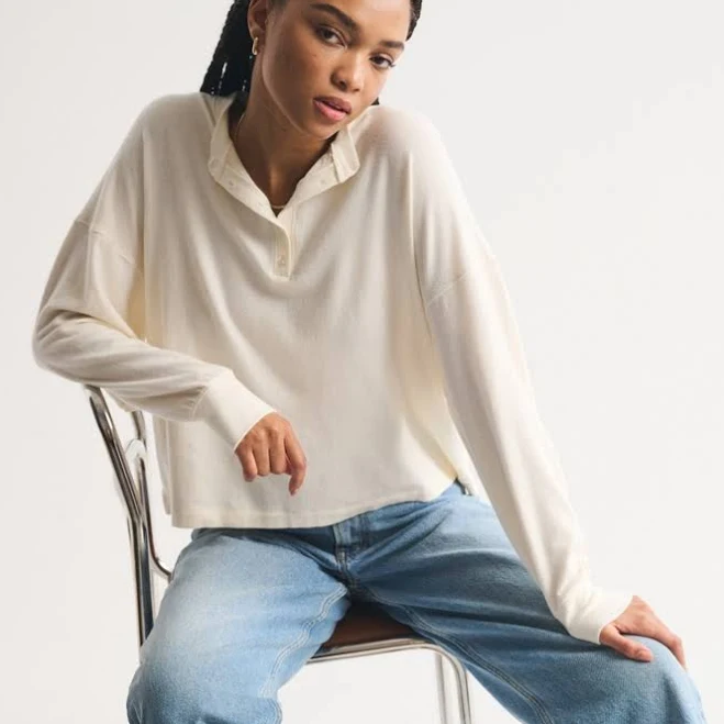 top Abercrombie & Fitch Women's Oversized Long-Sleeve Knit Top Abercrombie & Fitch $22.5