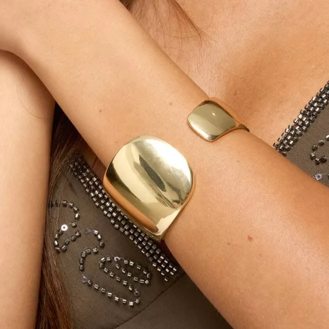accessory Asymmetric Cuff Bracelet edikted $7.2
