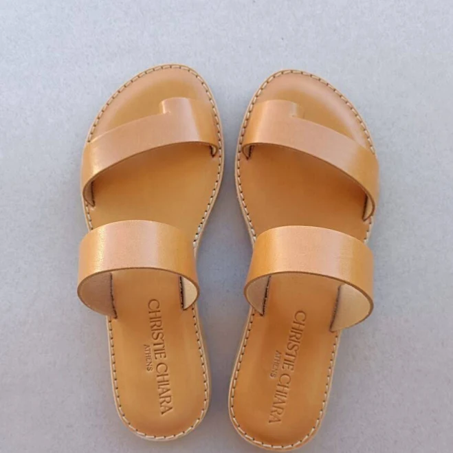 shoes Callista Flat Leather Sandals Christie Chiara Sandals $76.57