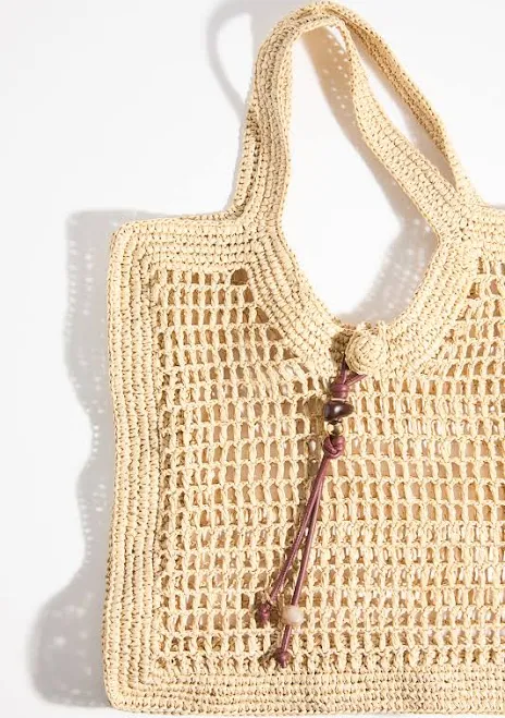 bag H&M Ladies Straw Tote Bag H&M $23.99