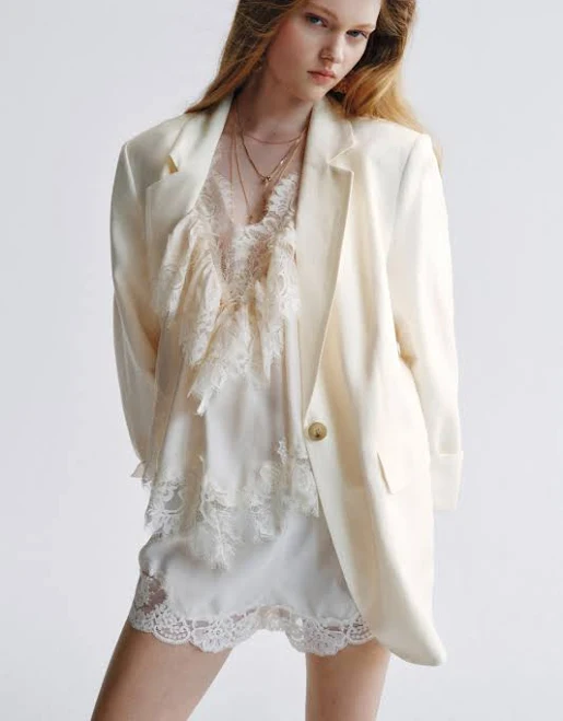 blazer Ladies H&M Linen-blend blazer H&M $59.99