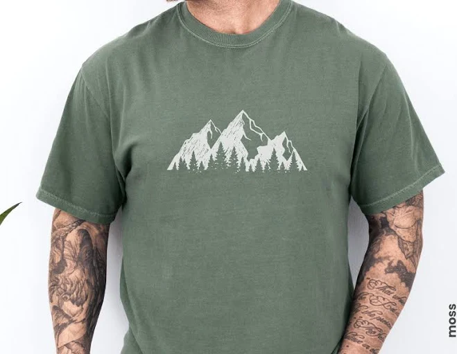 t-shirt Minimalist Mountain Graphic T-Shirt Etsy - Seller $25.19