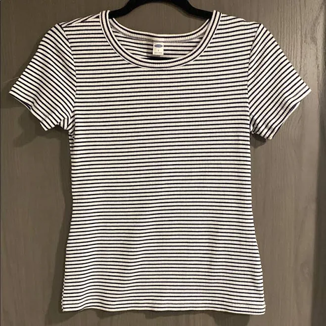 top Old Navy Tops | Old Navy White And Navy Striped Fitted Short Sleeve Tee | Color: Blue/White | Size: S | Everaphter's Closet Poshmark $10