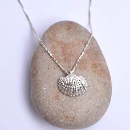 accessory Sterling Silver Seashell Dainty Necklace Etsy - TALIALUJEWELRY $37