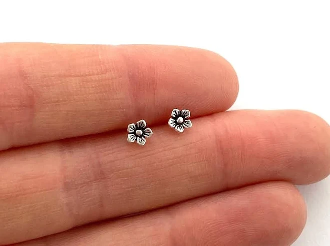 accessory Tiny Daisy Sterling Silver Stud Earrings Etsy - SilverAddictCo $13.69