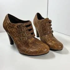 Vintage Ankle Boots - Distressed Embossed Faux Brown Leather Size 6 - Steampunk