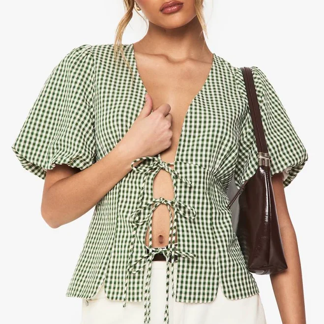 Boohoo Women's Woven Gingham Tie Front Puff Sleeve Top