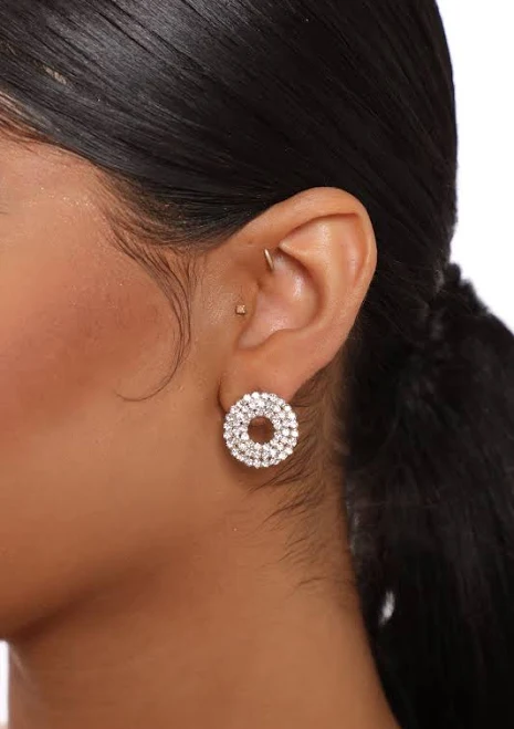 Fashion Nova Aretes All About The Sparkle Stud Earrings