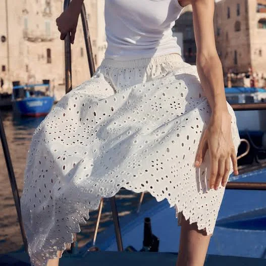 H&M Ladies Eyelet Embroidery Skirt