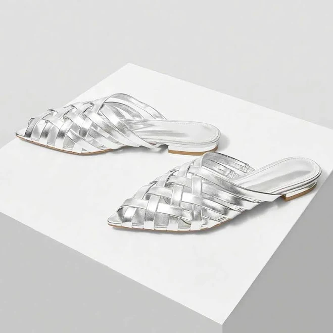 Women's Woven Metallic Finish Pointed Toe Flat Mules