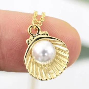 Dainty Layered Pearl Shell Charm Necklace