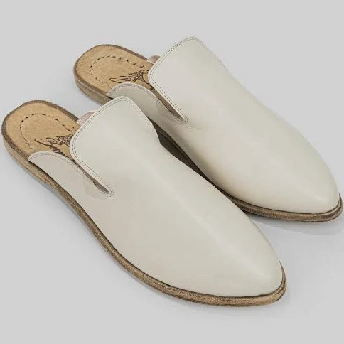 Women's Pointed Toe Slip-Ons