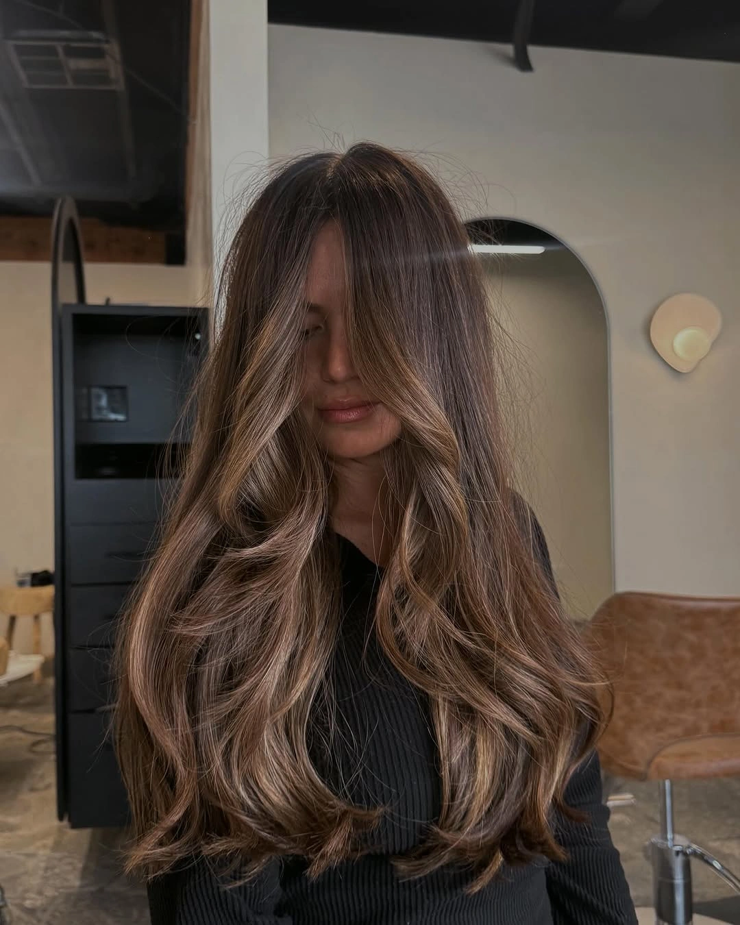 babylights hair ideas Soft Mocha Babylights With Luxurious Face-Framing Brightness