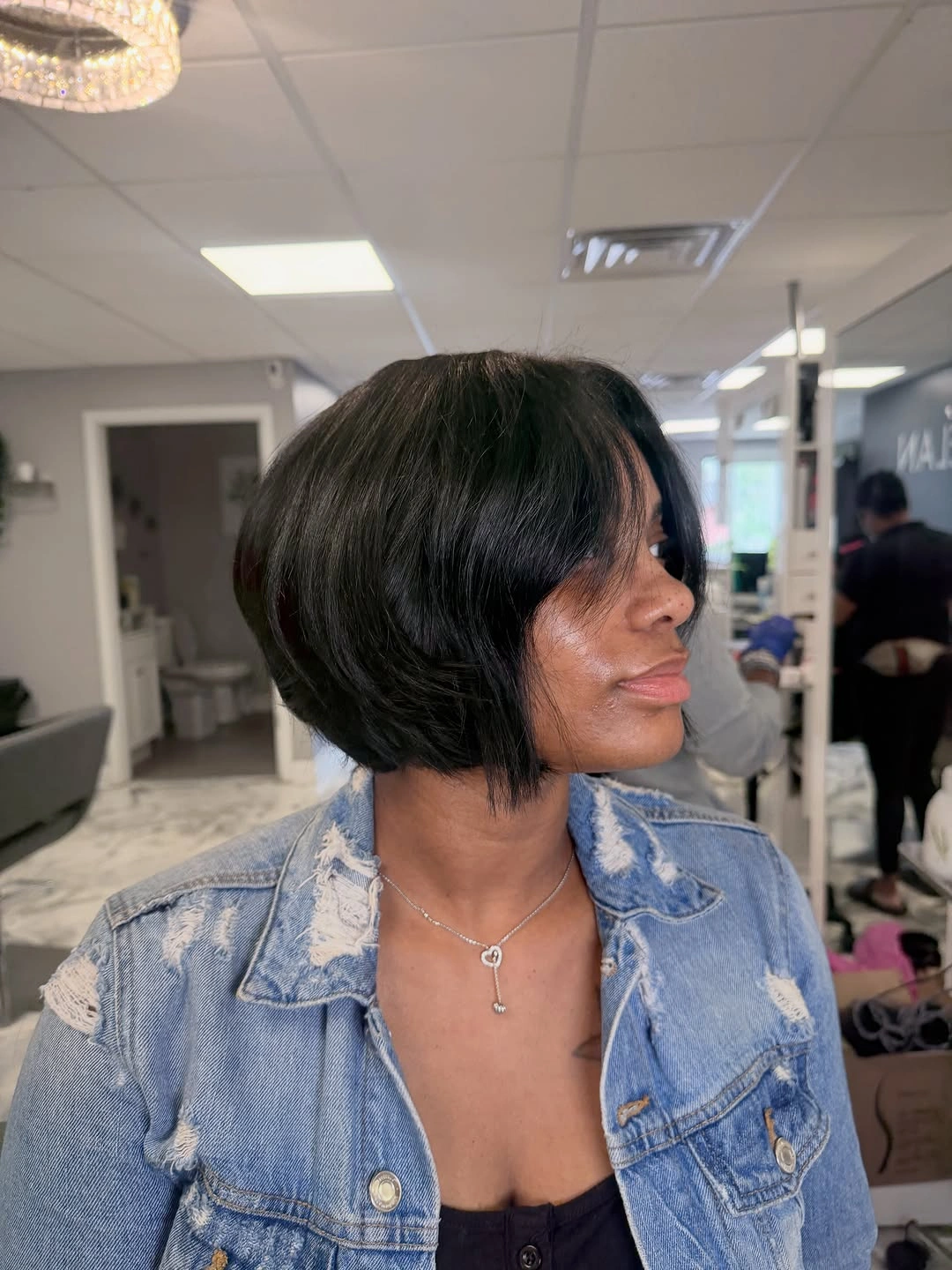 bob hairstyles for black women Classic Layered Bob With Curtain Bangs