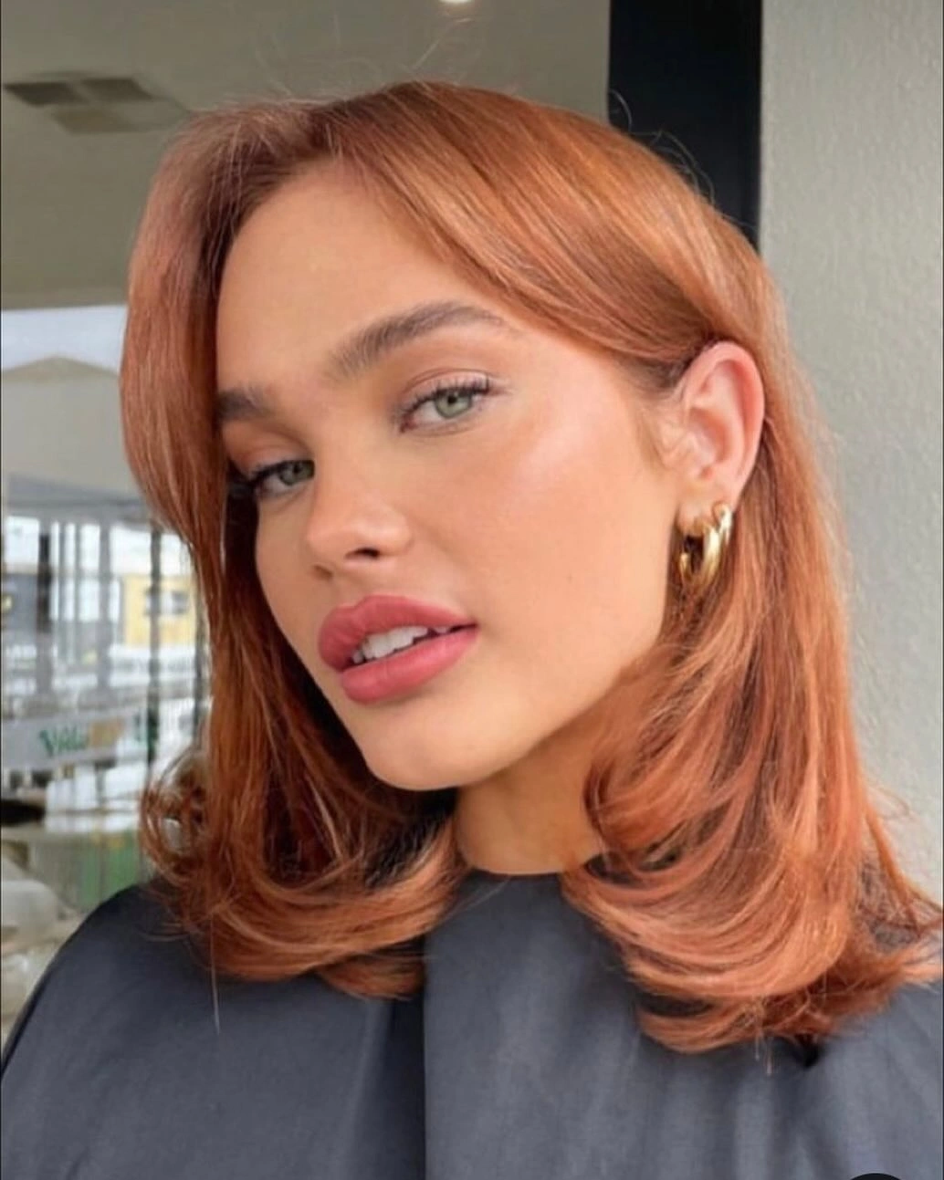 bobbed haircut for women Soft Copper Bob With Curtain Movement