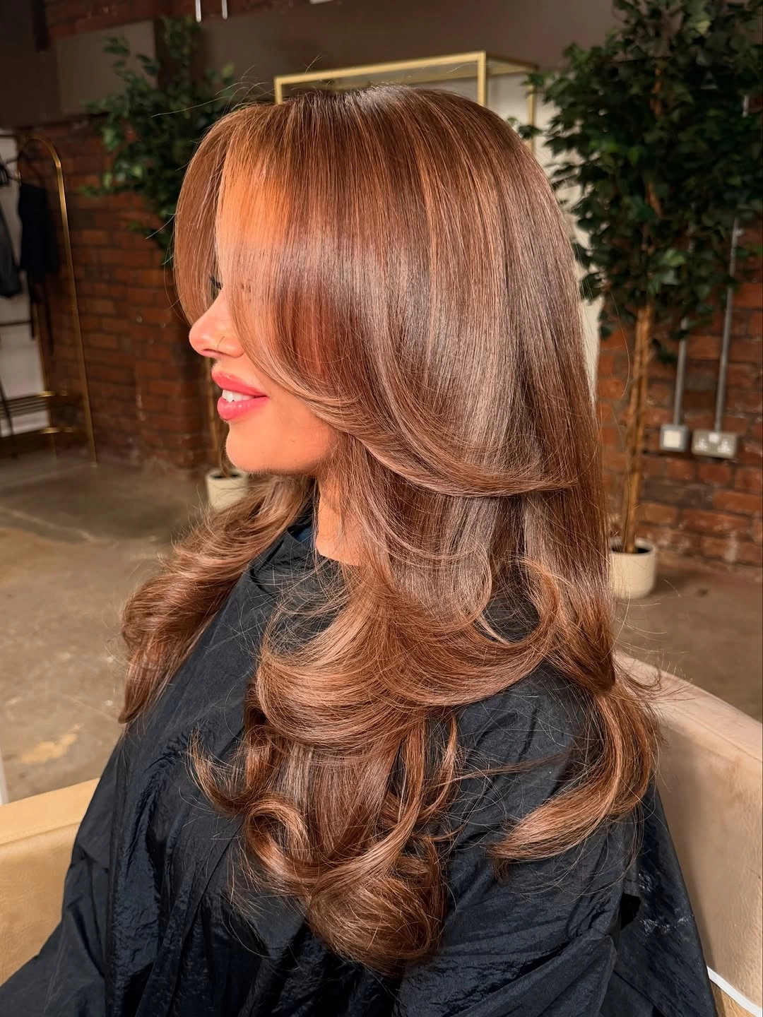 chestnut brown hair color Golden Chestnut Blowout With Luxurious Bounce
