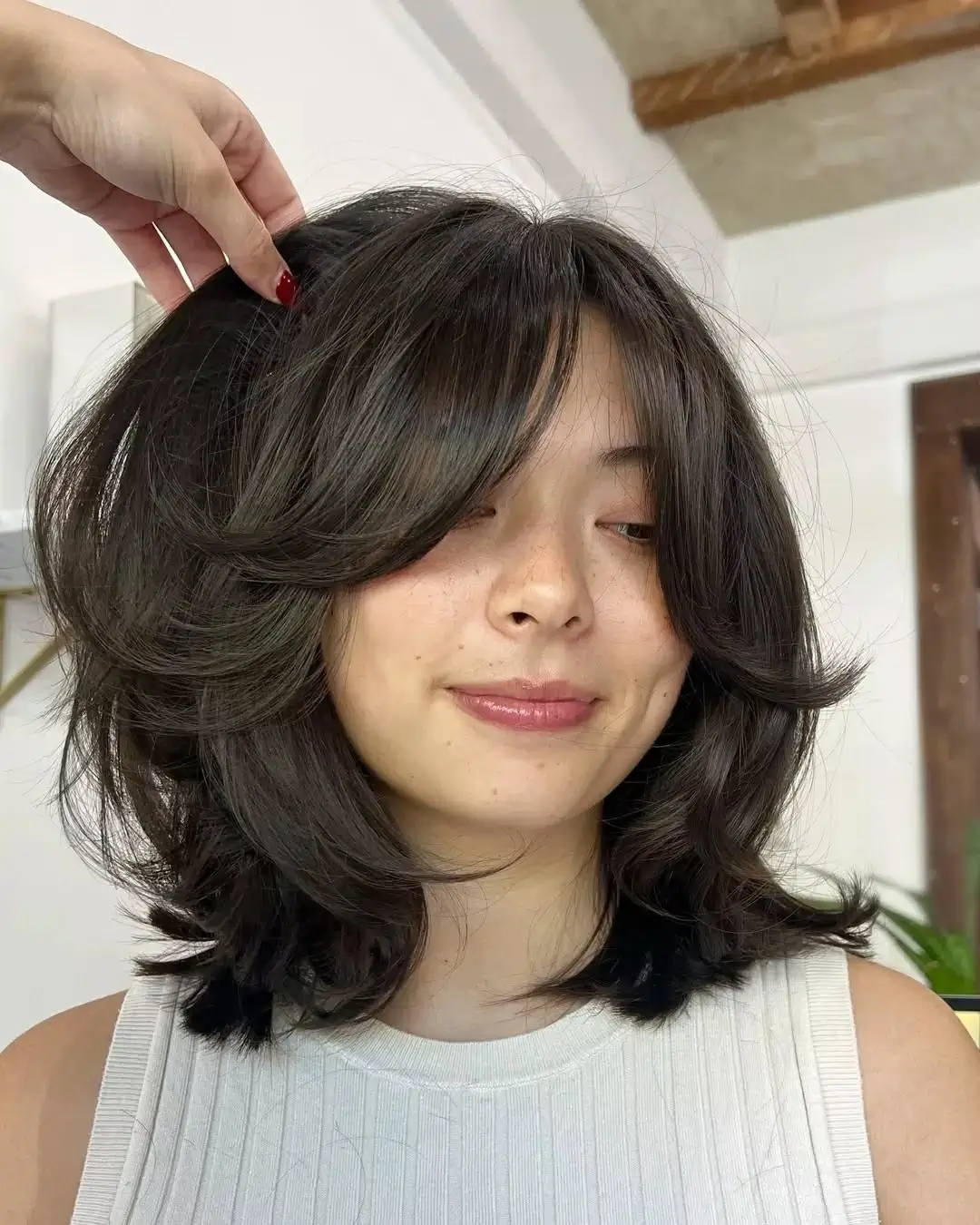 choppy medium layered hair Soft Curtain Layers That Bring Medium Hair to Life