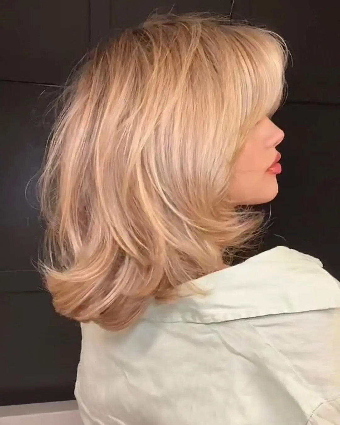 choppy medium layered hair Classic Feathered Blonde Layers With Salon Bounce