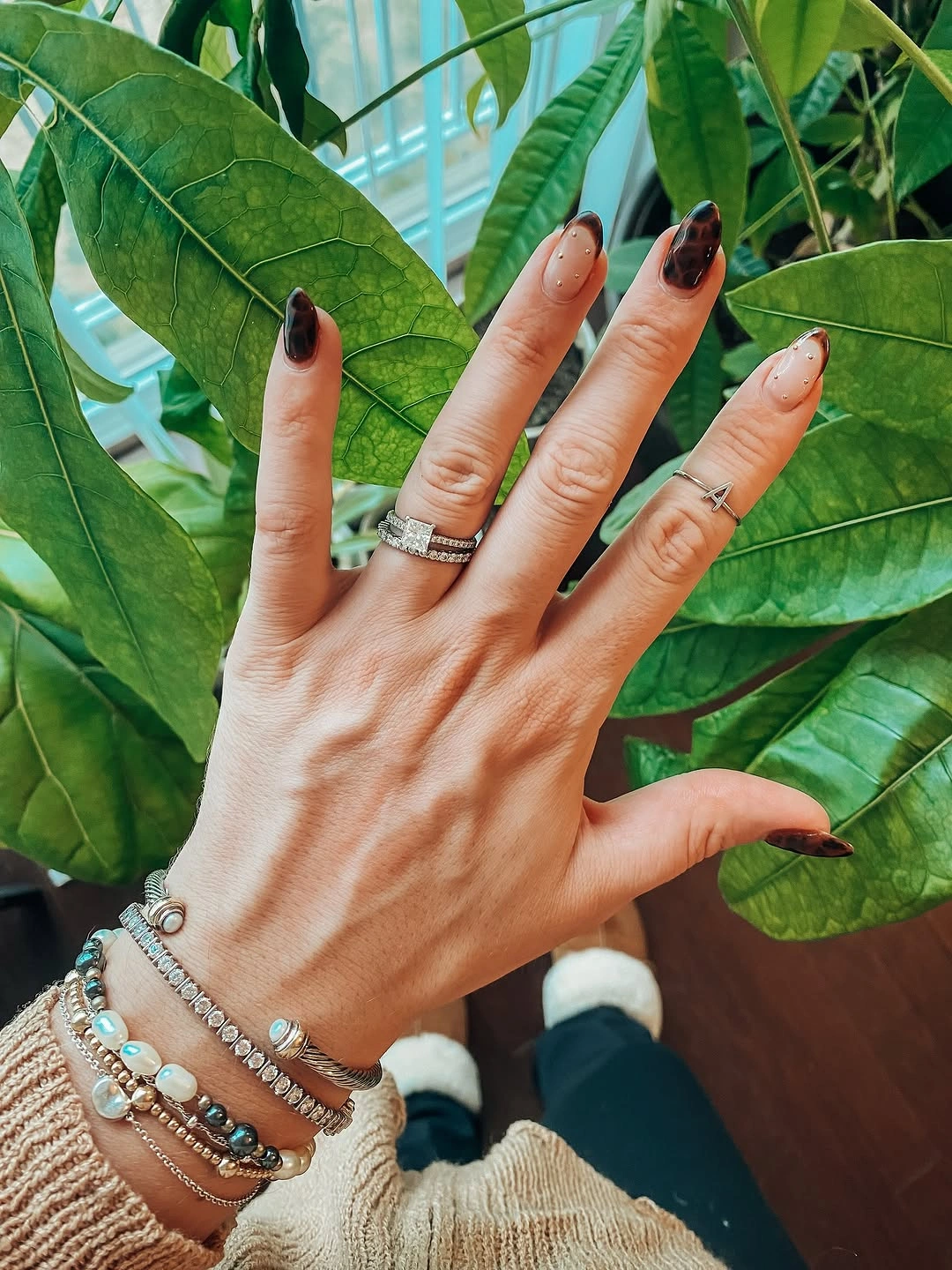 Fall acrylic nails 2026 Smoky Tortoiseshell Almond Nails With Luxe Autumn Energy