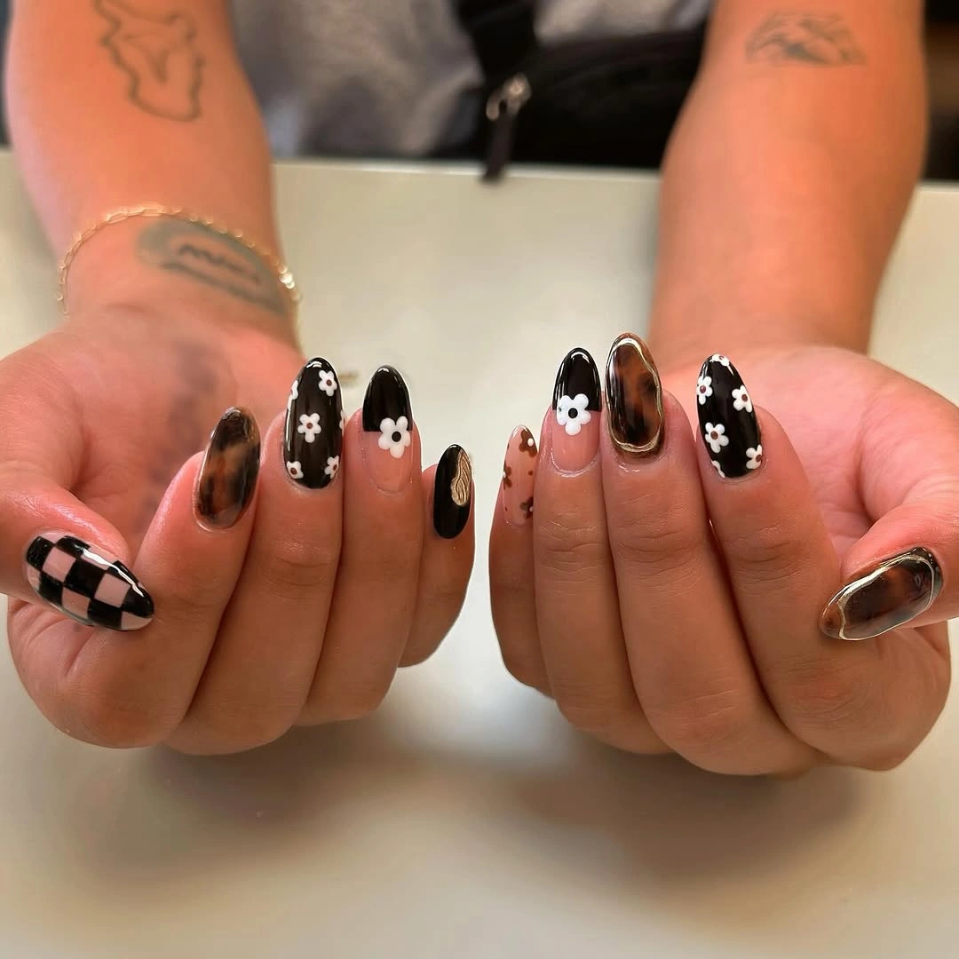 Fall almond nails 2026 Retro Autumn Mix with Checkerboard Flowers and Tortoiseshell