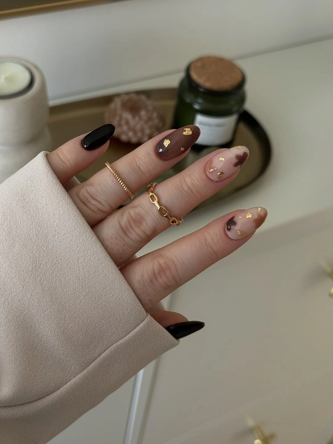 Fall almond nails 2026 Chocolate Marble Nails with Delicate Gold Foil