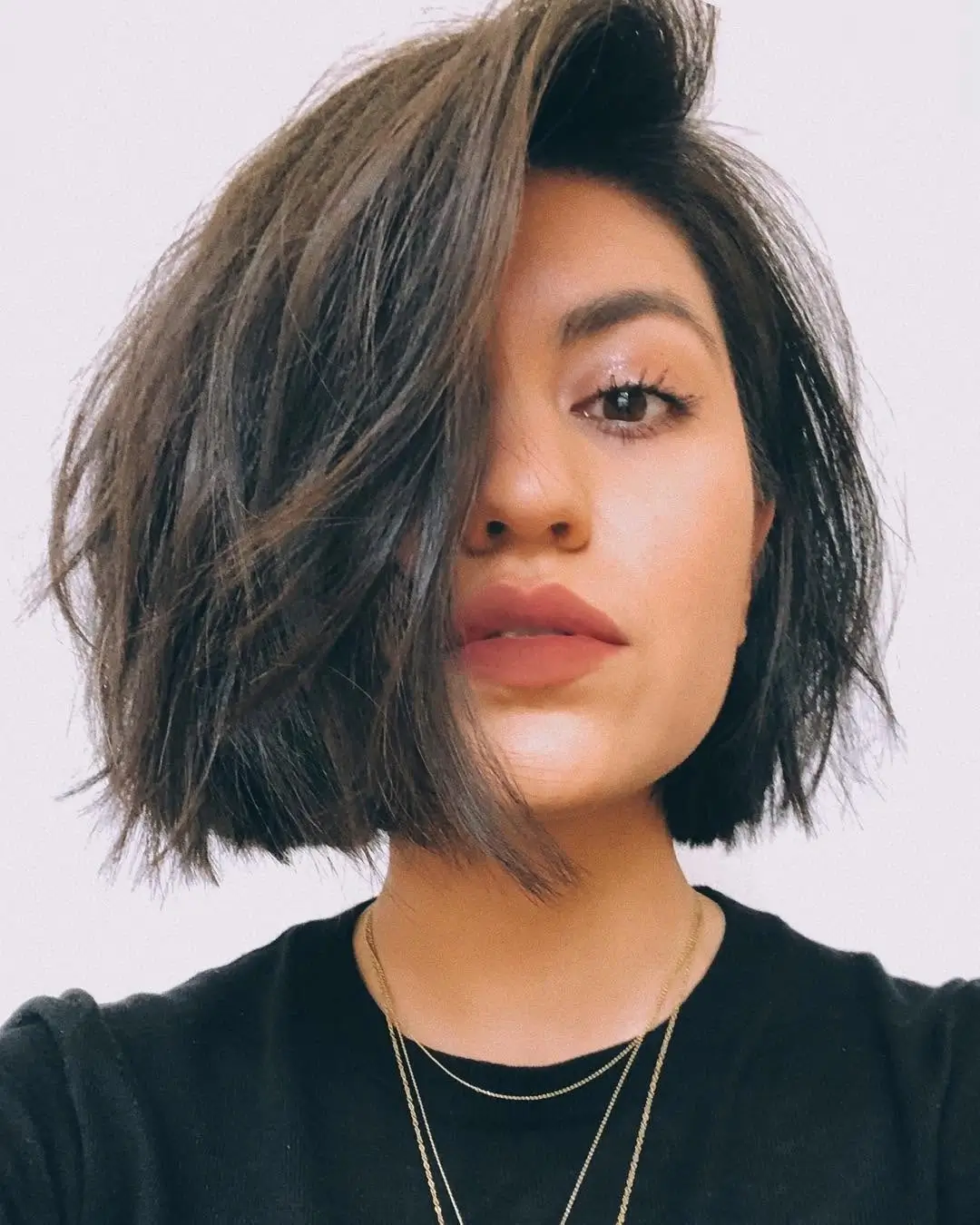 fall bob haircut ideas 2026 Effortless Textured Italian Bob With Deep Side Part