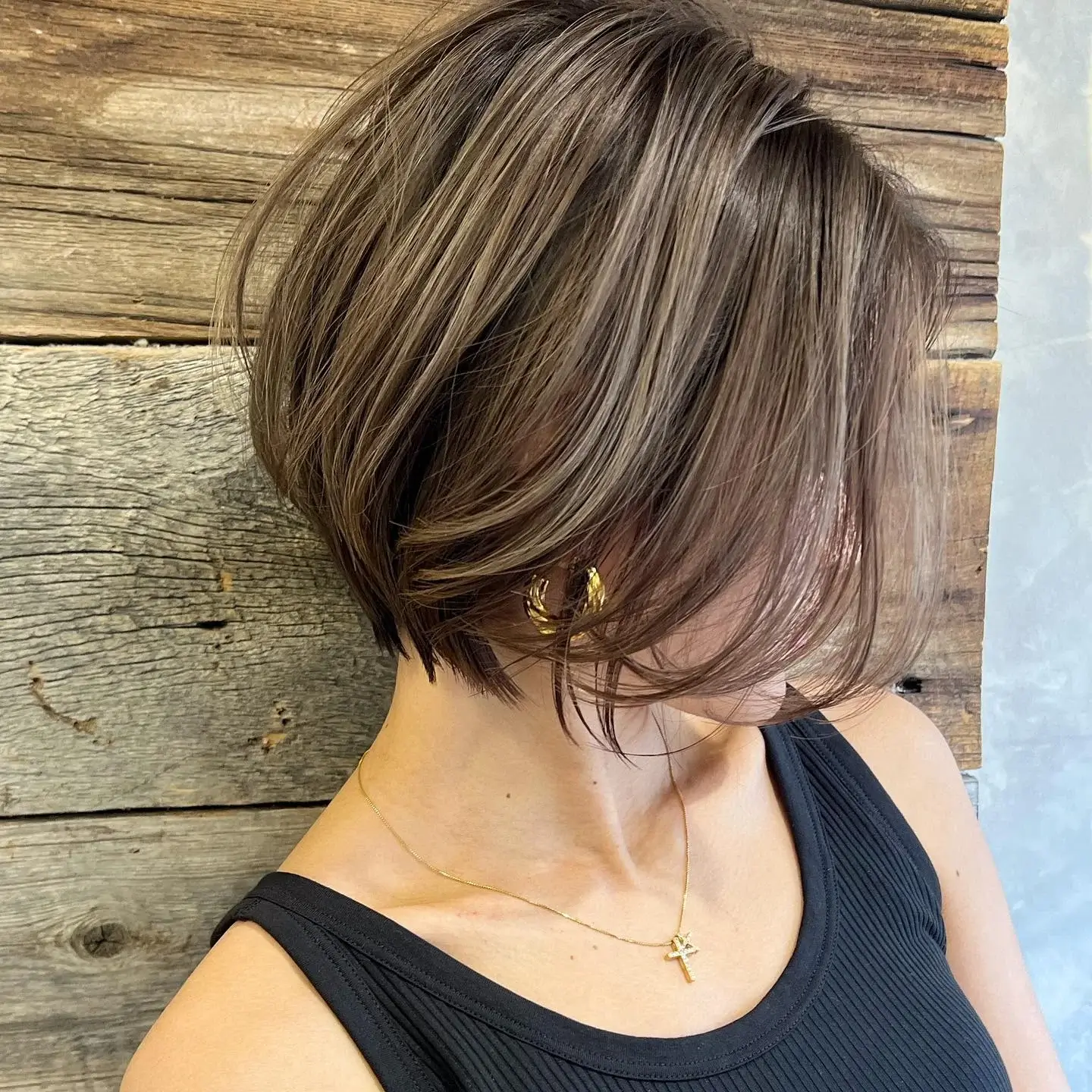 fall bob haircut ideas 2026 Layered Brunette Bob With Soft Face Framing