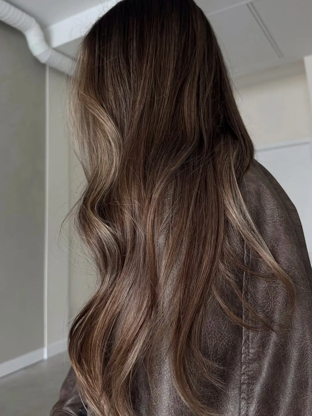 Fall brunette hair colour 2026 Cool Cocoa Brunette with Smoky Beige Dimension