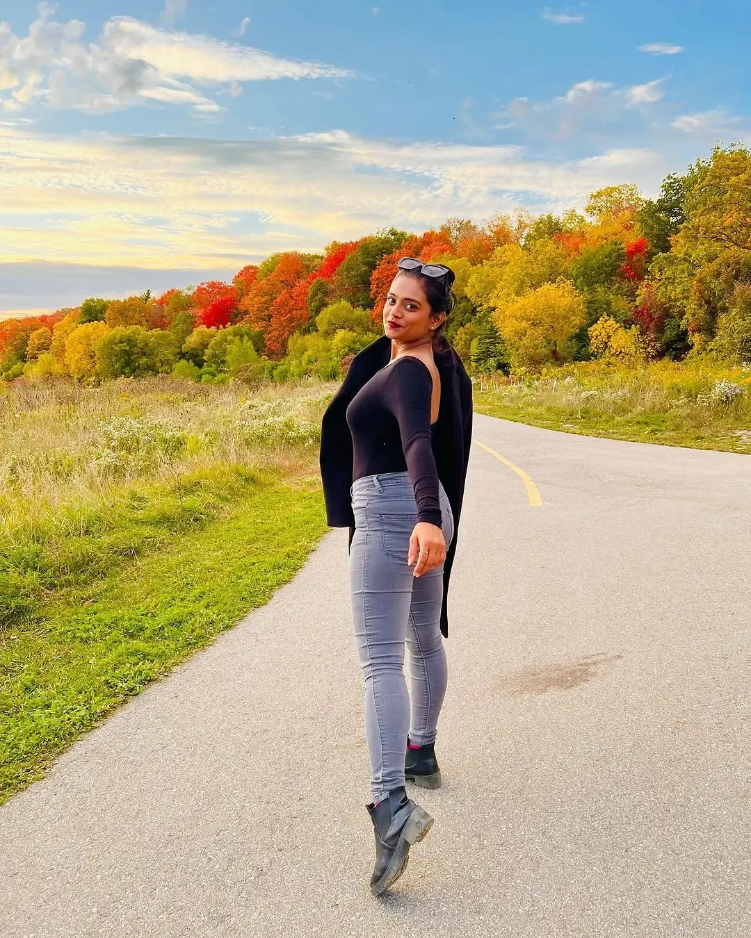 fall fashion trends 2026 Simple Layers Let Autumn Colors Shine