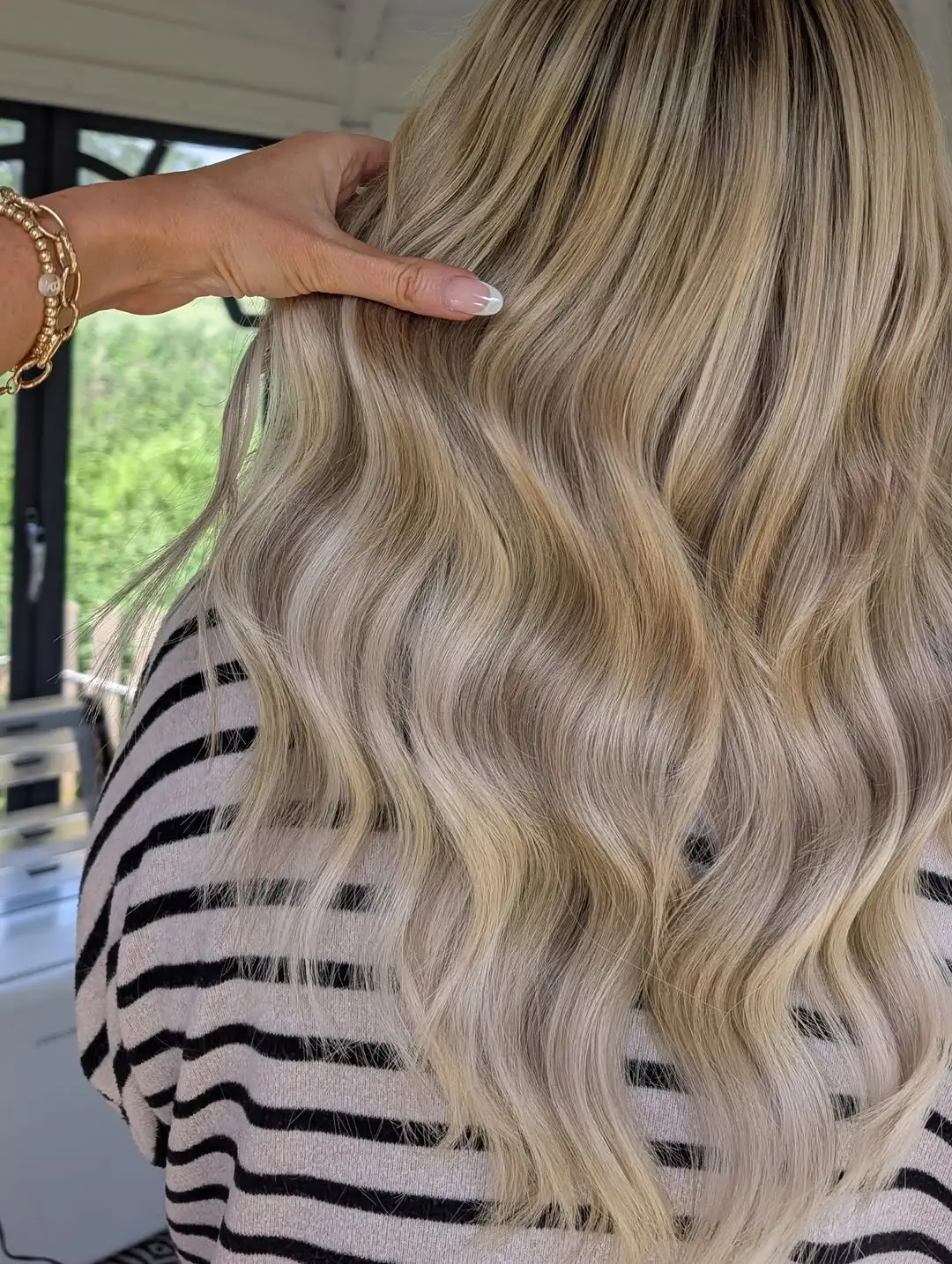 Fall hair colour ideas 2026 Champagne Vanilla Blonde With Seamless Dimension