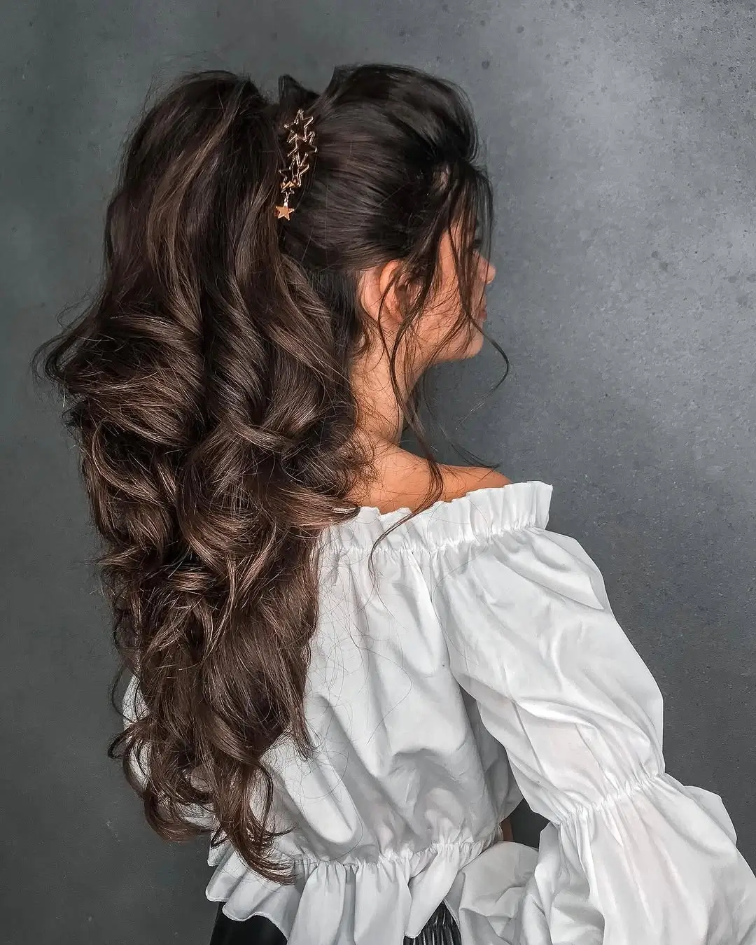 fall hairstyles for long hair 2026 Voluminous Half Up Ponytail With Glamorous Waves